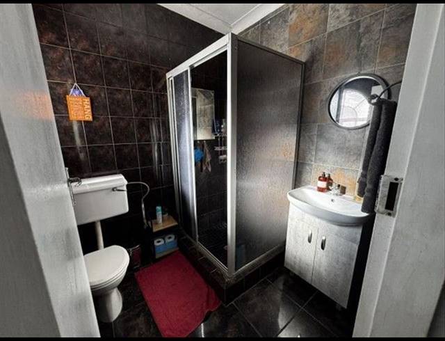 3 BEDROOM HOUSE FOR SALE IN BIRCHLEIGH